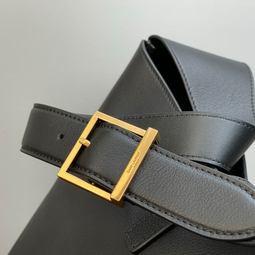 Y51 LARGE LE 5 A 7 S*pPLE IN GRAINED LEATHER(high-end grade)