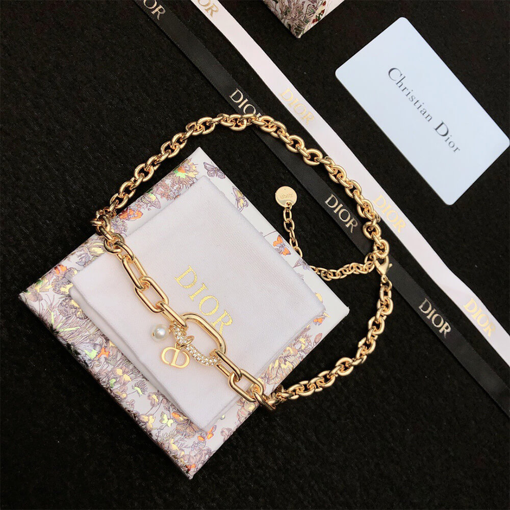 D10r NECKLACE