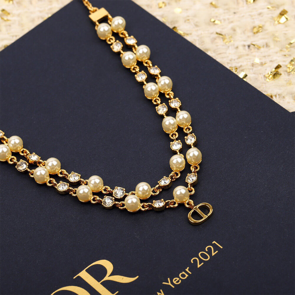 D10r PEARL NECKLACE