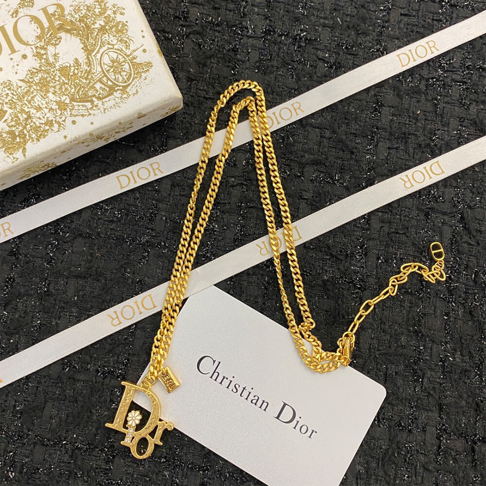 D10r NECKLACE