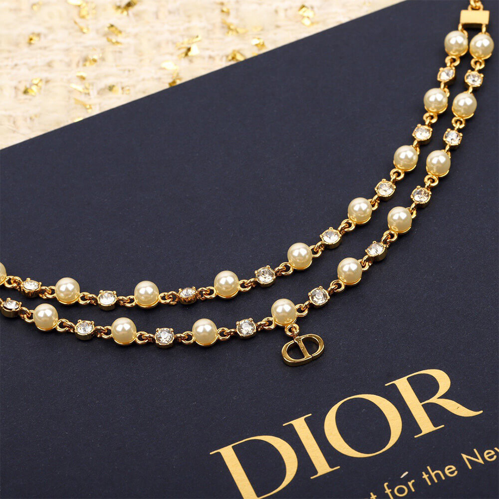 D10r PEARL NECKLACE
