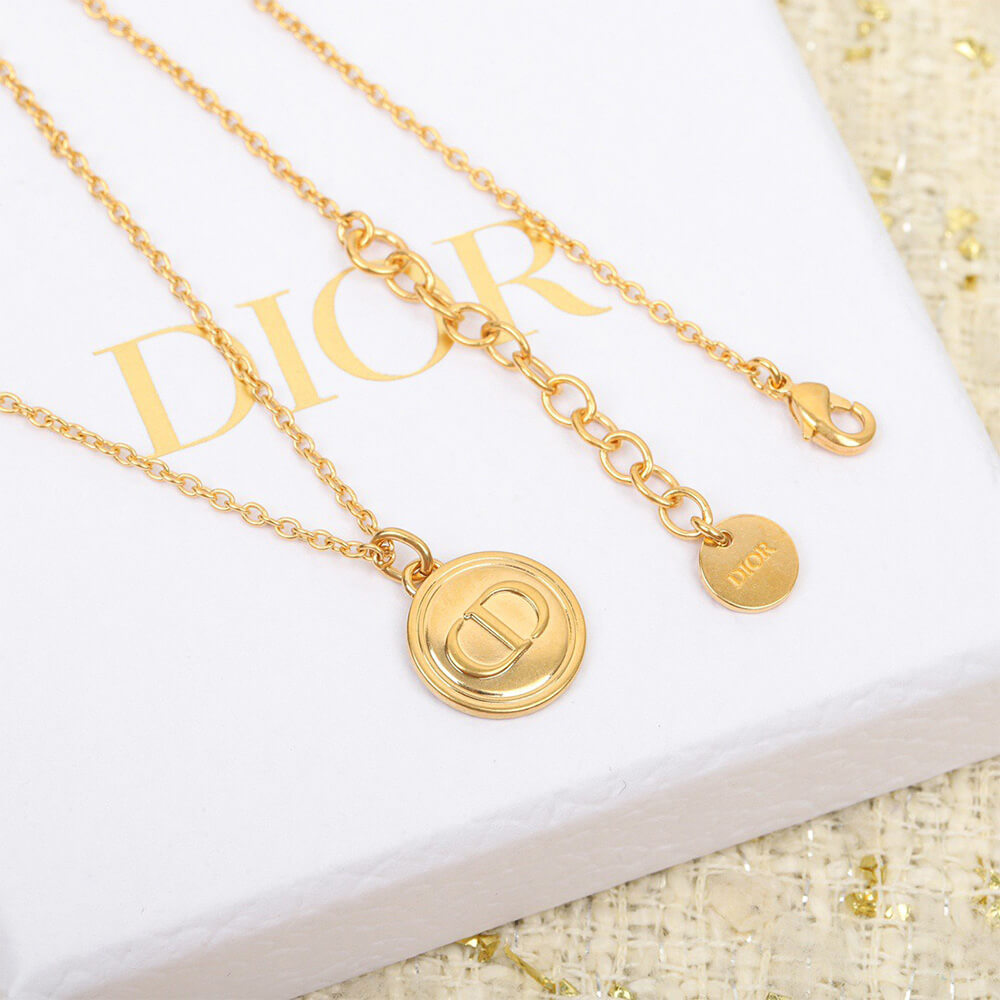 D10r NECKLACE