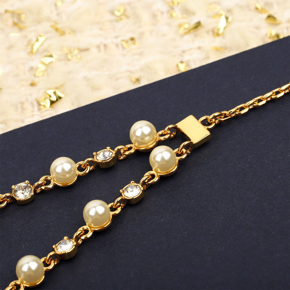 D10r PEARL NECKLACE