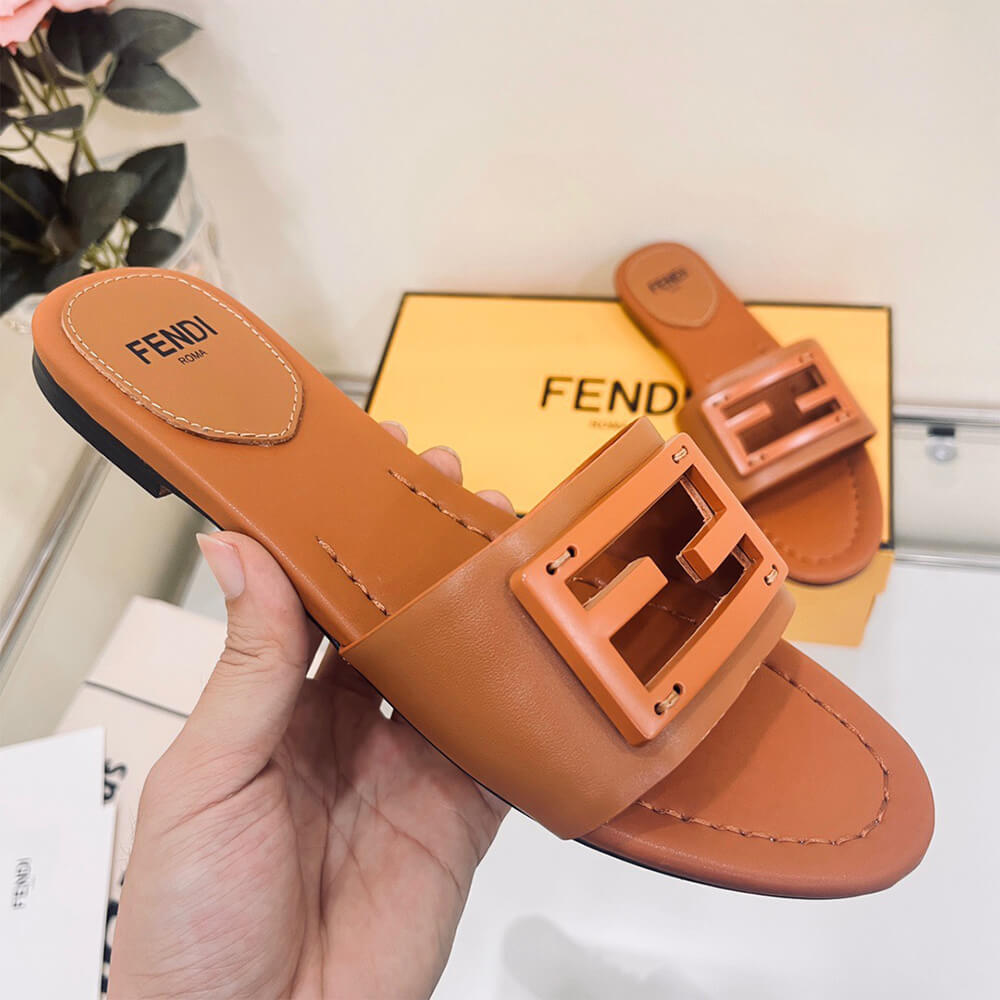 F**di Baguette Slides