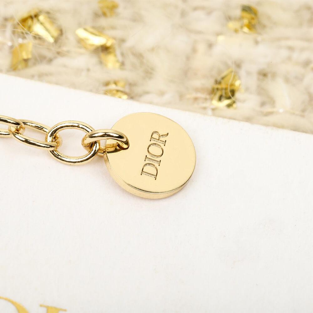 D10r NECKLACE