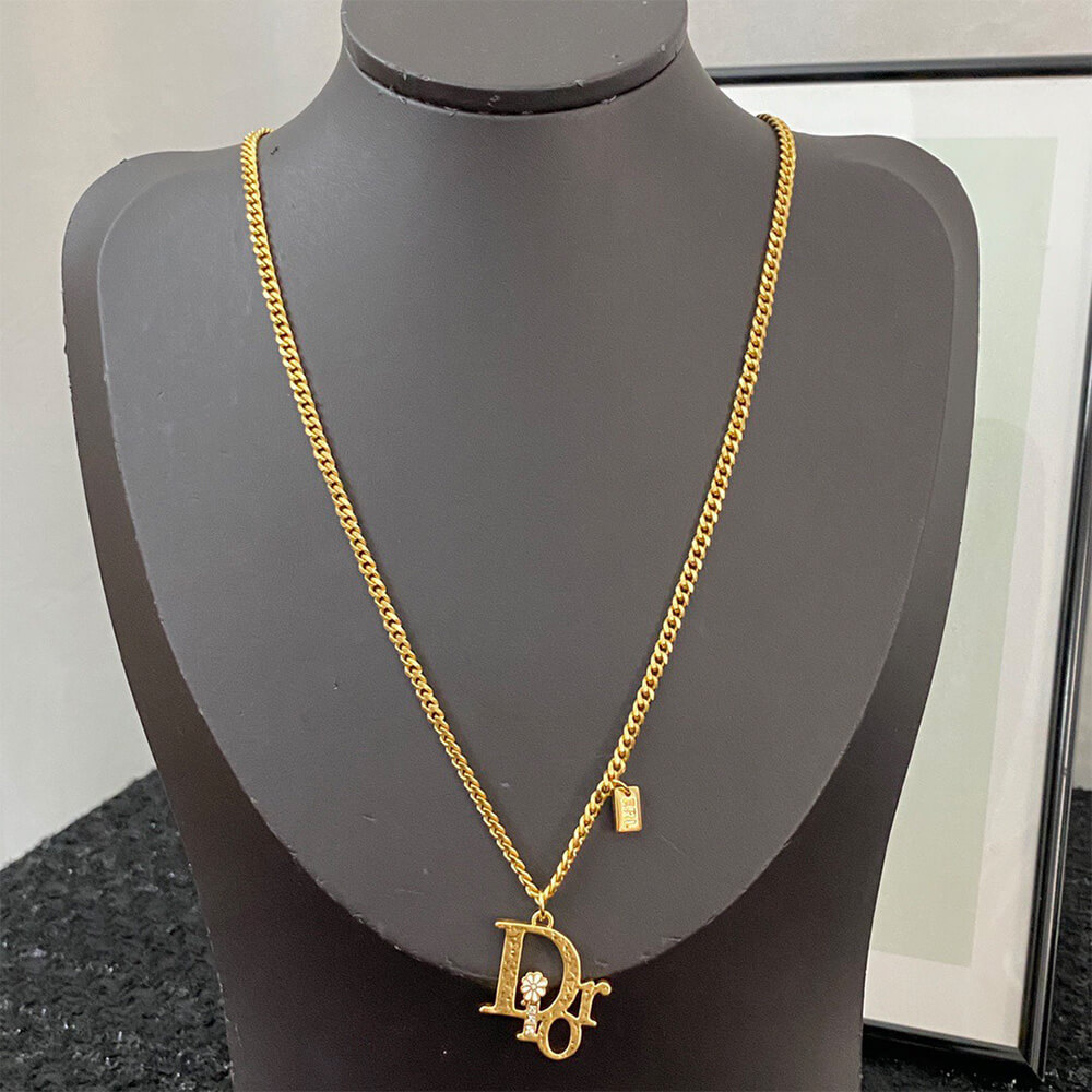 D10r NECKLACE