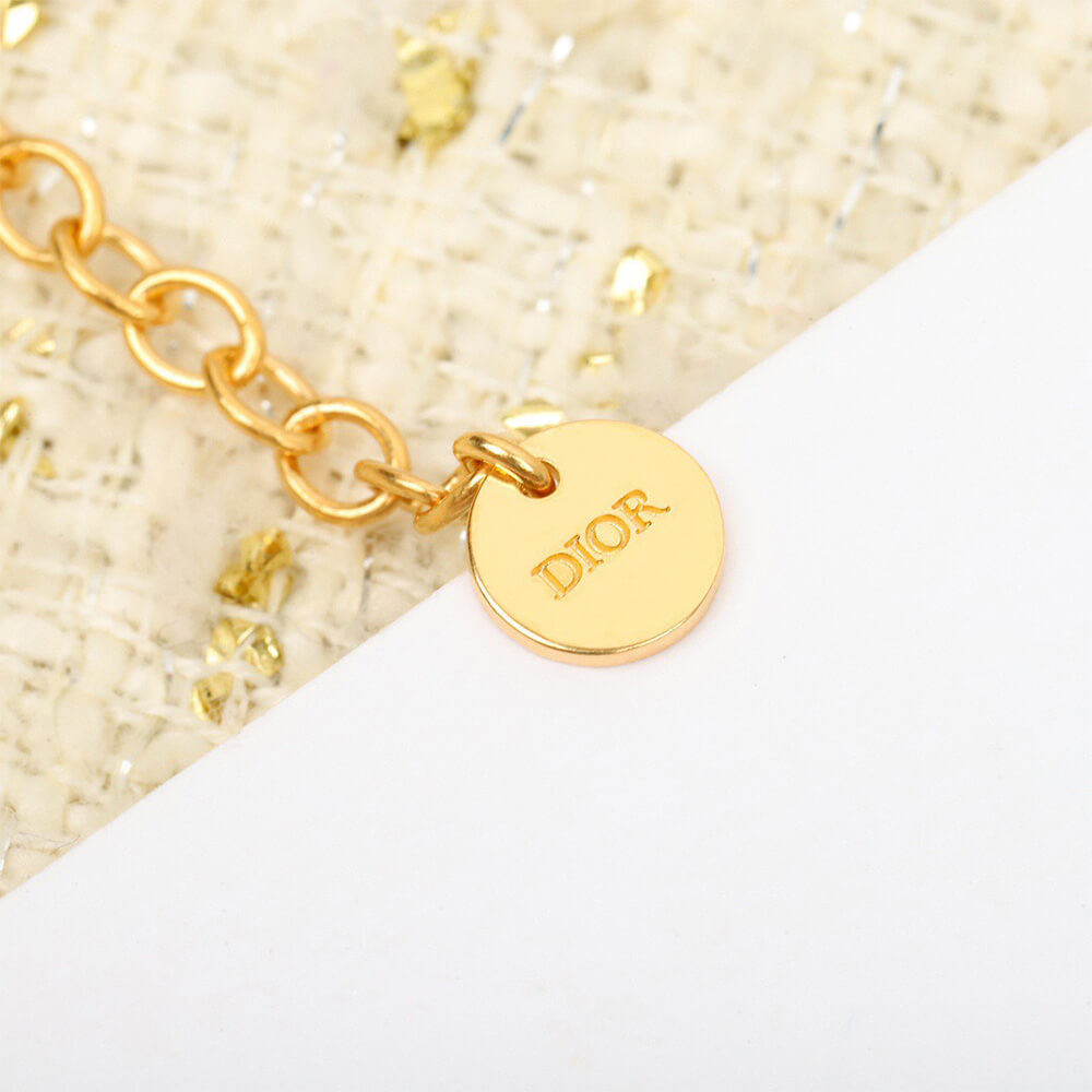 D10r NECKLACE