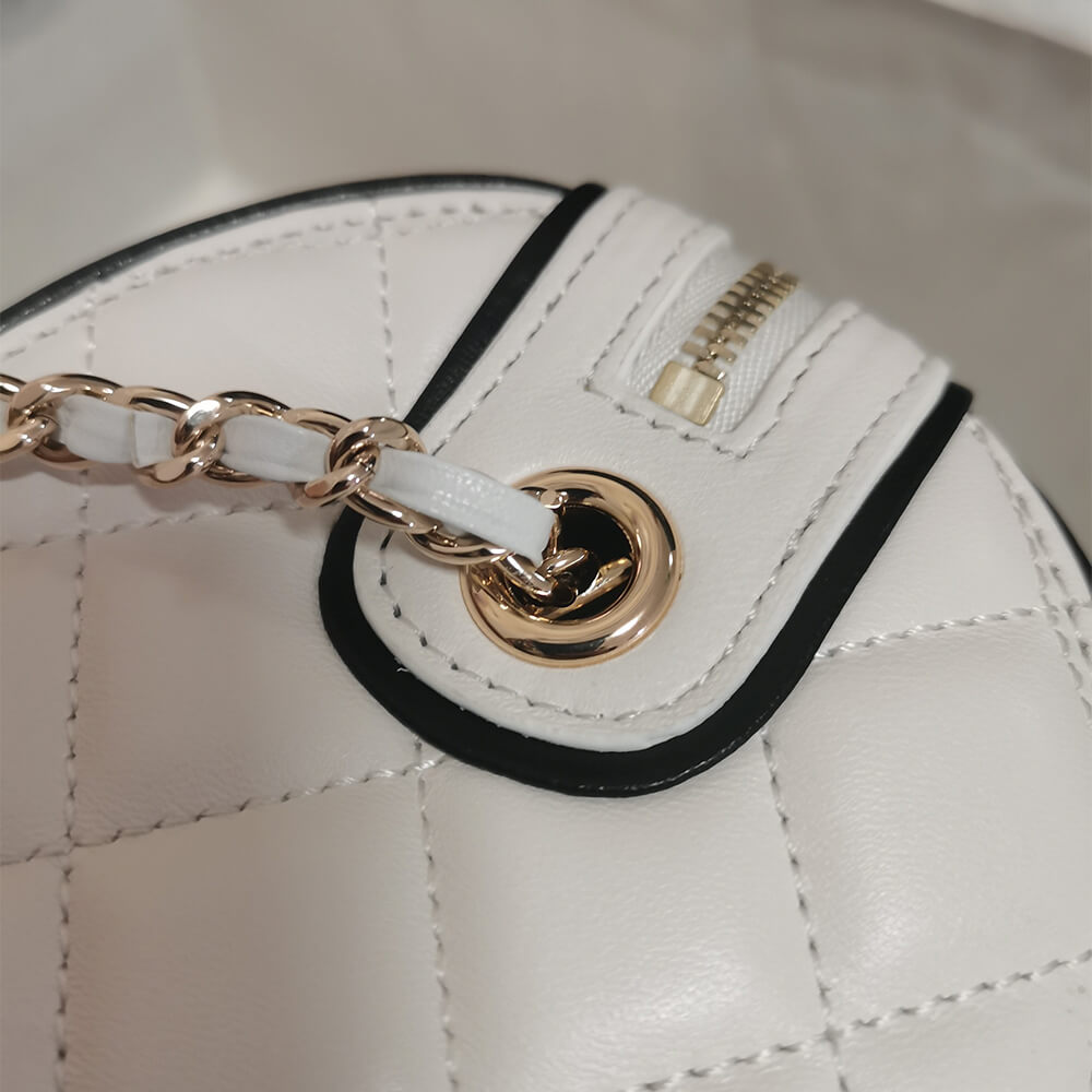 Ch**el Clutch with Chain(HIGH-END GRADE)