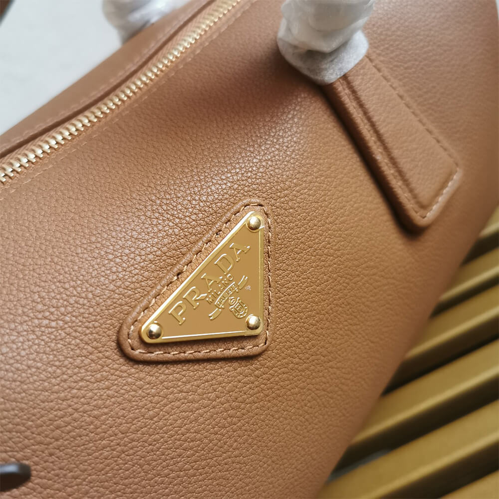 Pra*a Medium leather top-handle bag with padlock(high-end grade)