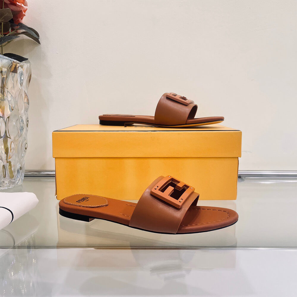 F**di Baguette Slides