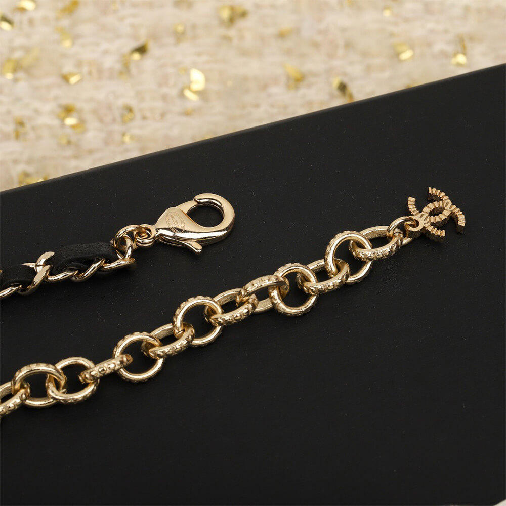 Ch**el NECKLACE