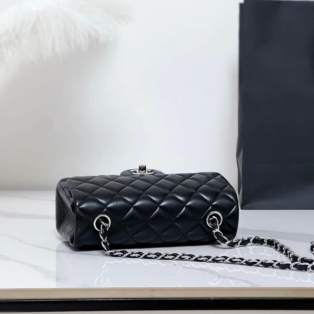Ch**el MINI FLAP BAG(HIGH-END GRADE)