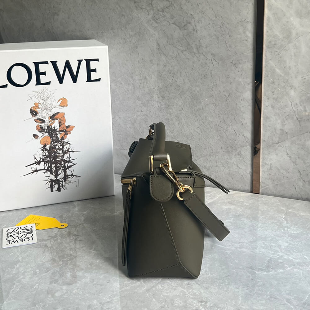L0ew* Small Puzzle Edge bag in classic calfskin(High-end grade)
