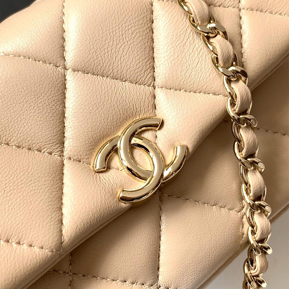 Ch**el Clutch with Chain(HIGH-END GRADE)