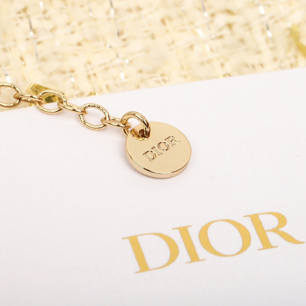 D10r Necklace