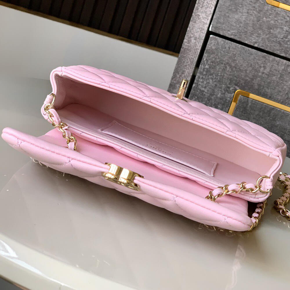 Ch**el FLAP PHONE HOLDER WITH CHAIN(HIGH-END GRADE)