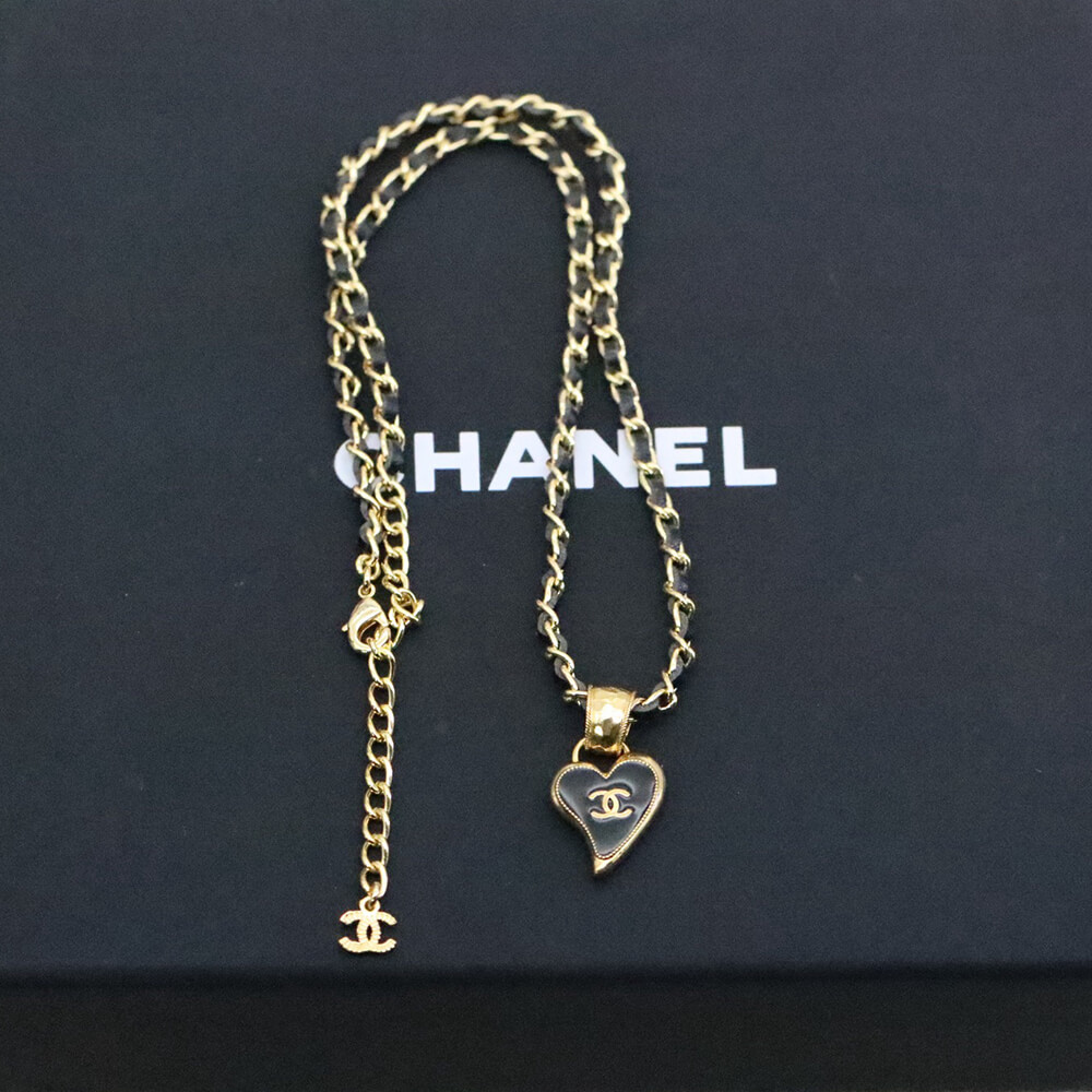 Ch**el Necklace