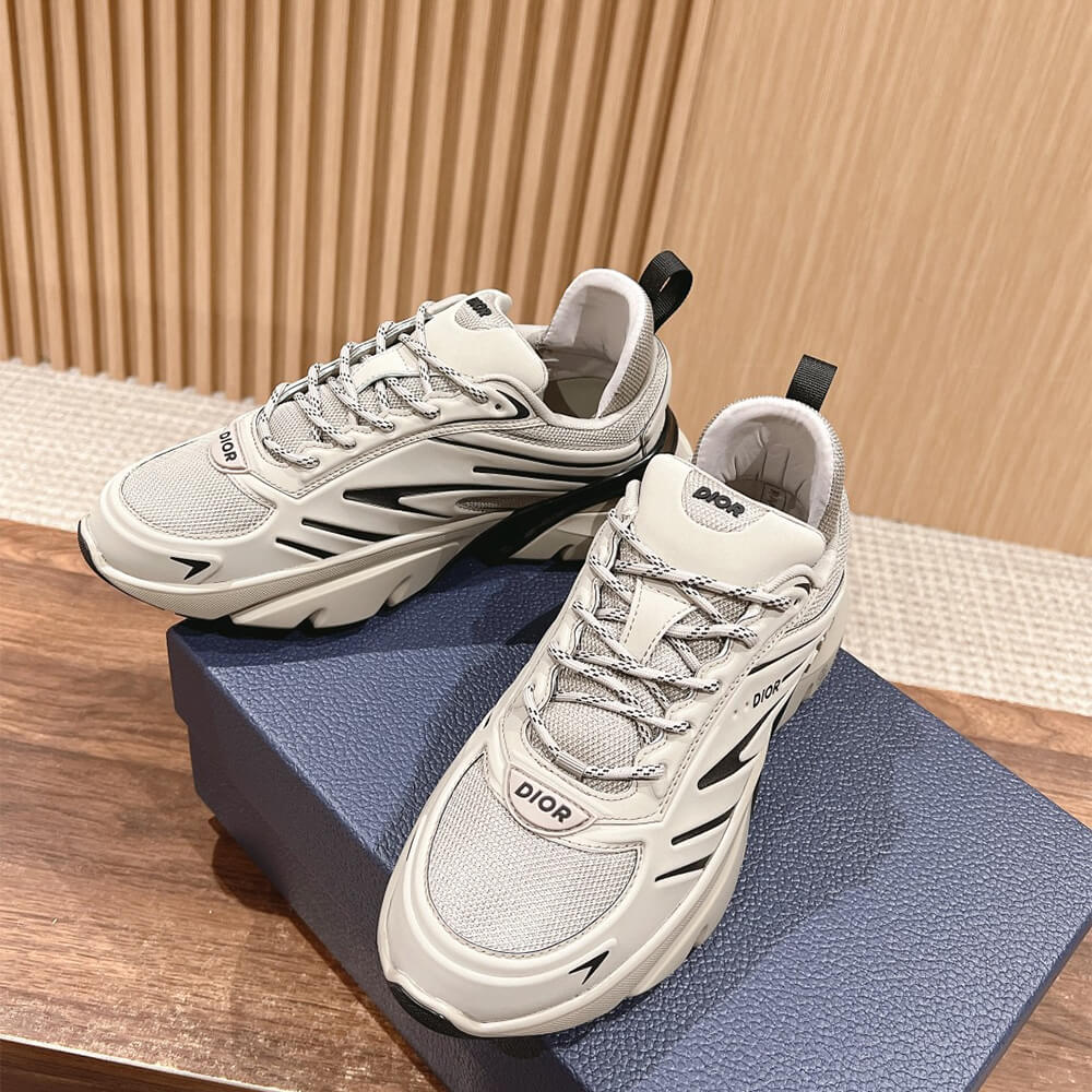 D10r B44 Blade Sneaker