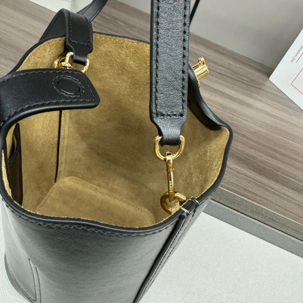 L0ew* Mini Pebble bucket in smooth calfskin(high-end grade)