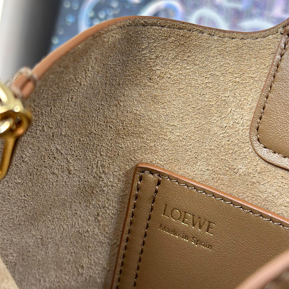 L0ew* Mini Pebble bucket in smooth calfskin(high-end grade)
