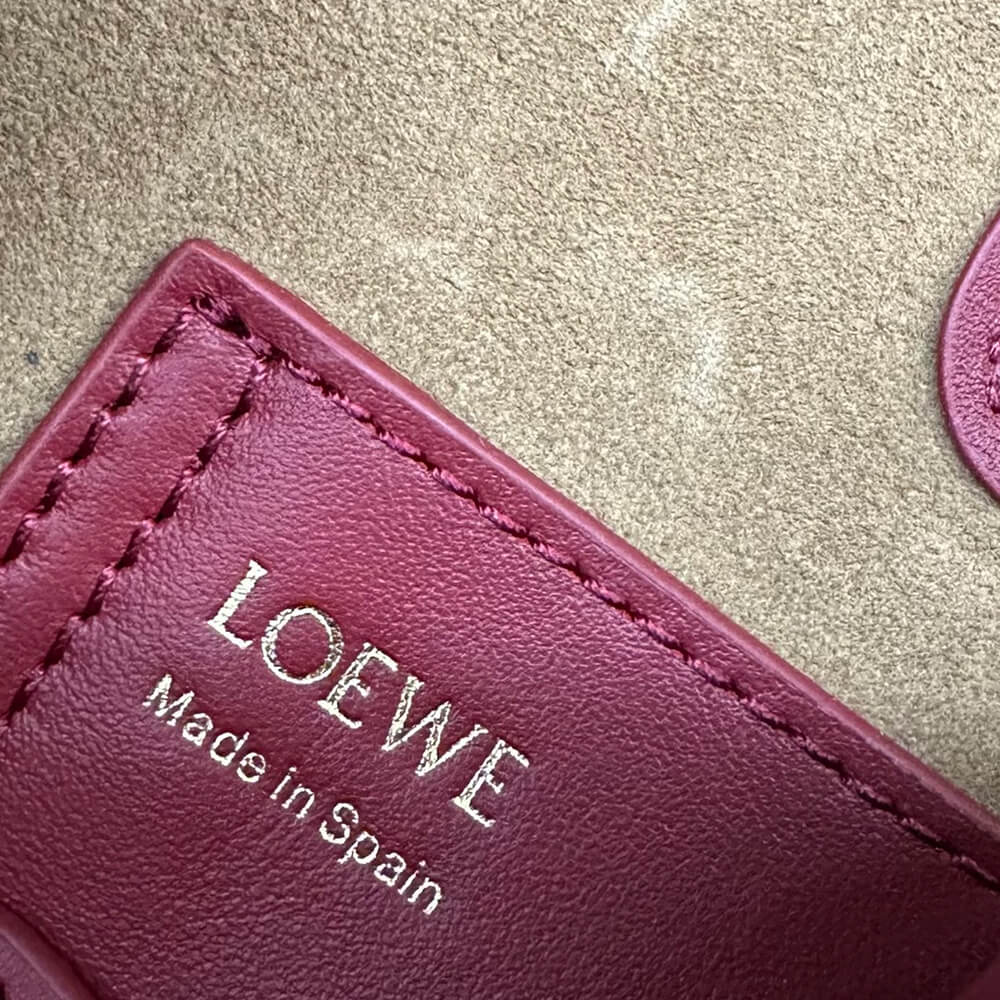 L0ew* Mini Pebble bucket in smooth calfskin(high-end grade)