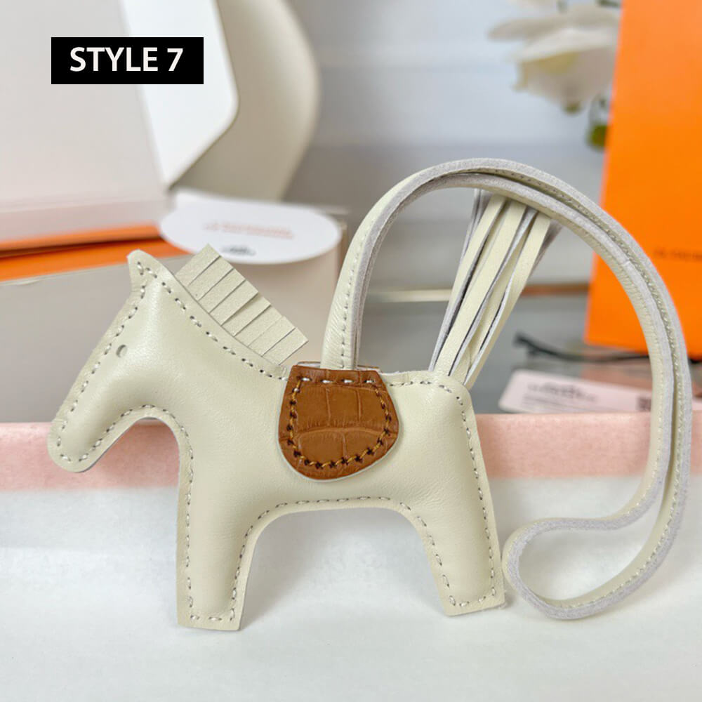 H**me5 Rodeo PM Charm