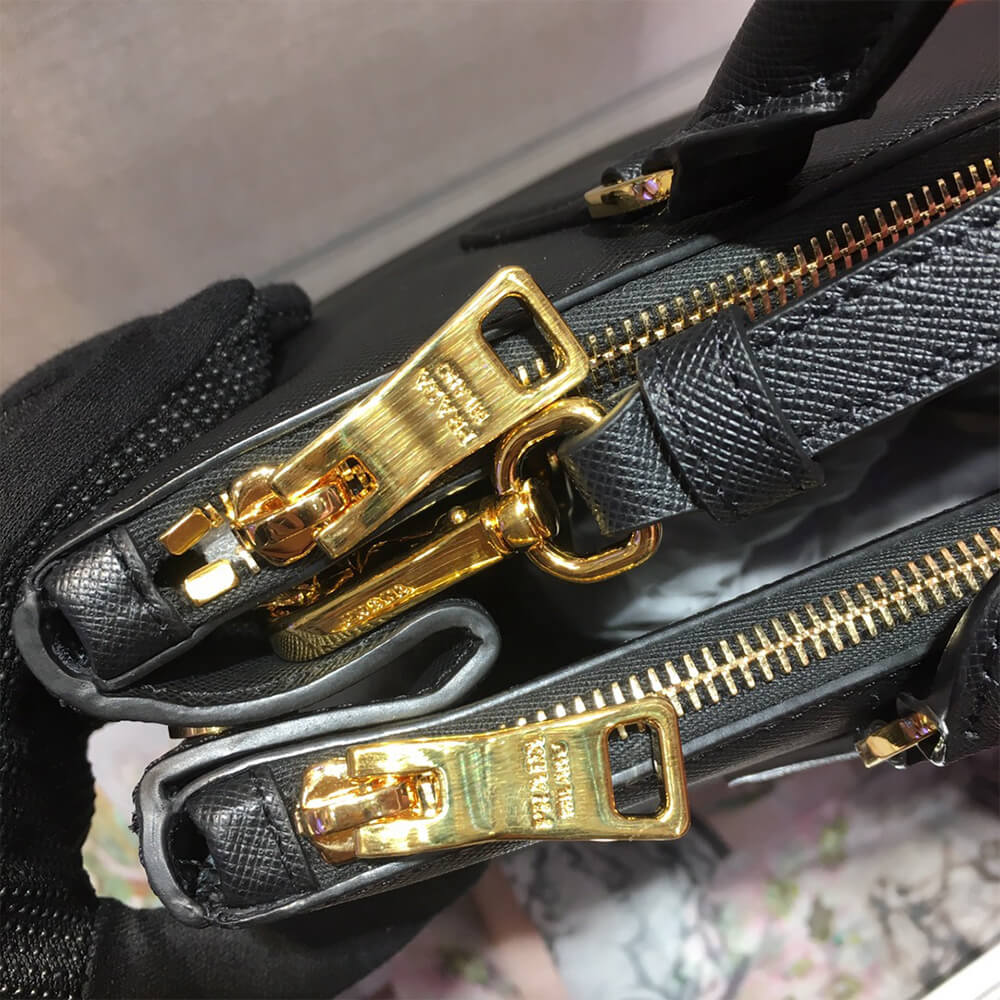 Pra*a Medium Pra*a Galleria Saffiano leather bag(HIGH-END GRADE)