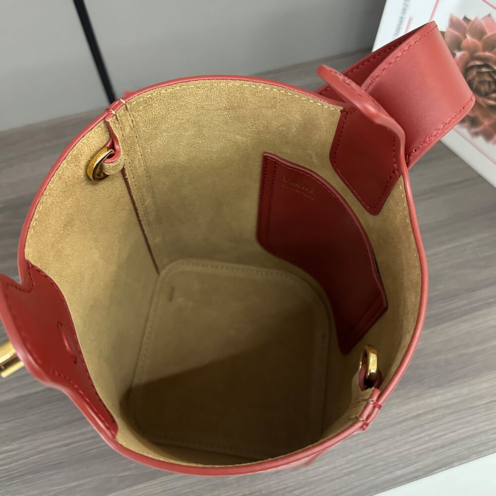 L0ew* Mini Pebble bucket in smooth calfskin(high-end grade)