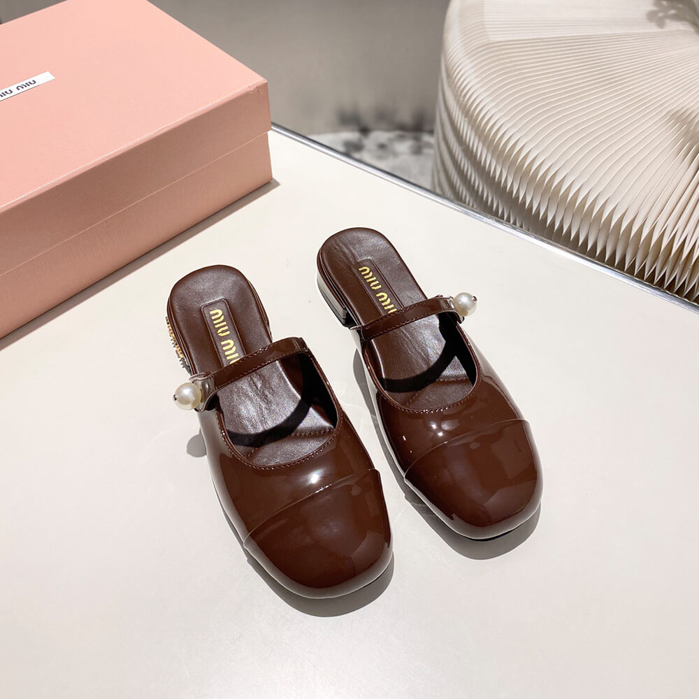 M1um1u Mary Jane pumps