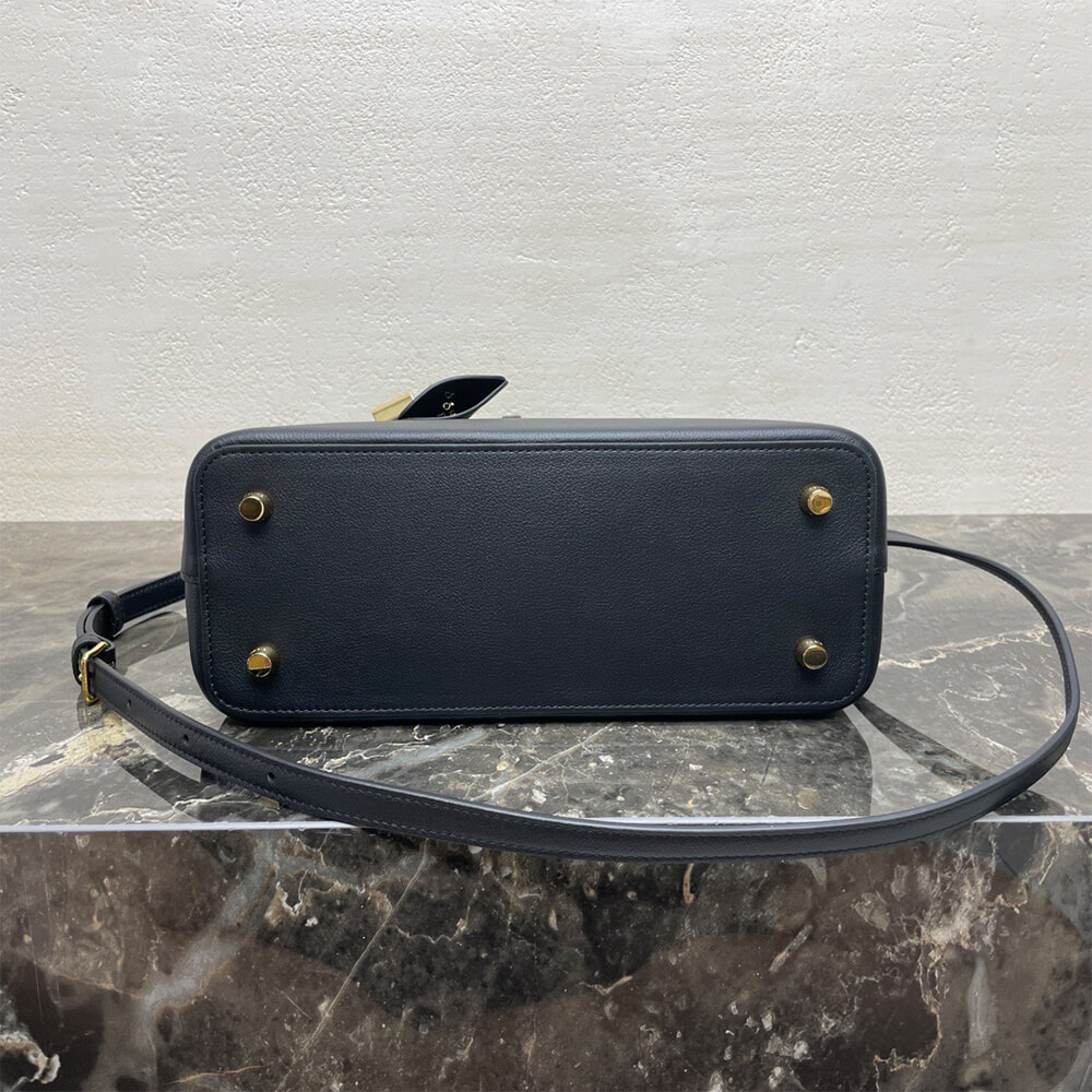 TEEN Ce1i*e CONTI BAG in S*pPLE GRAINED CALFSKIN(HIGH-END GRADE)