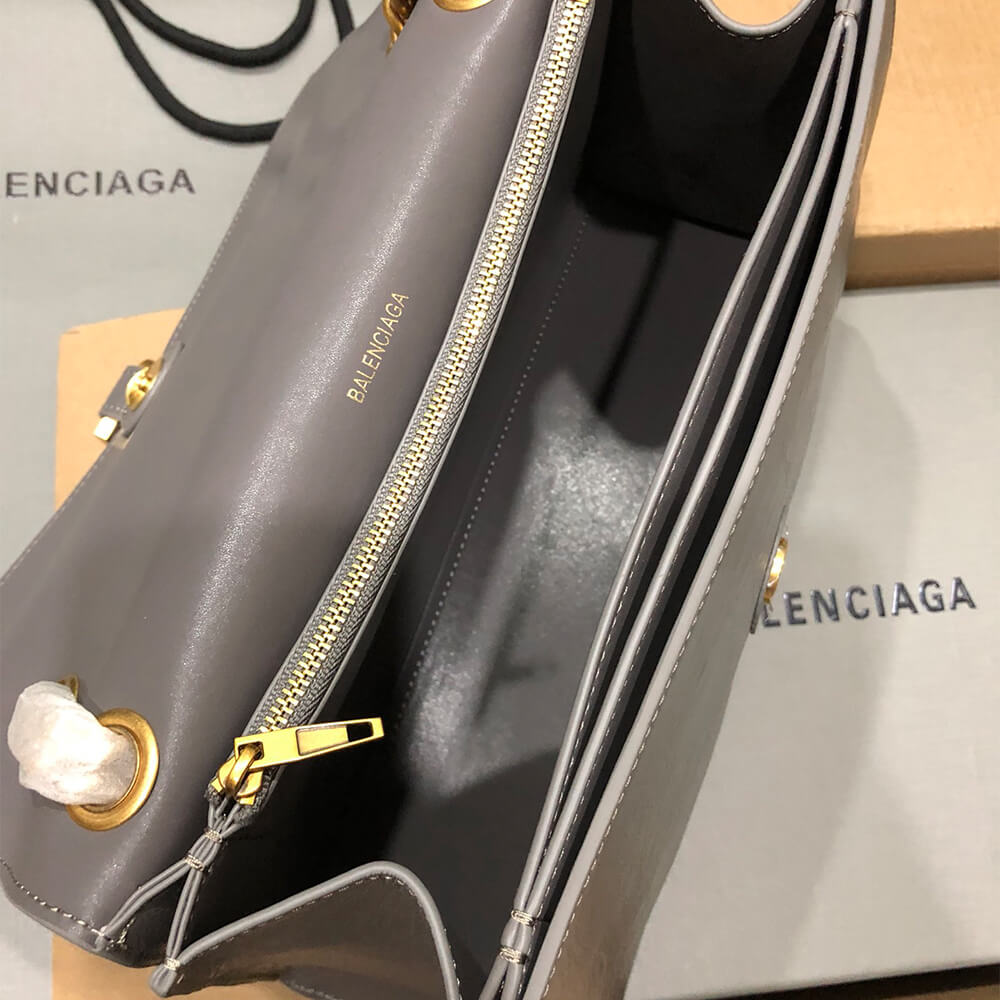 Ba1en*iaga Women’s Crush Chain Bag Medium(HIGH-END GRADE)