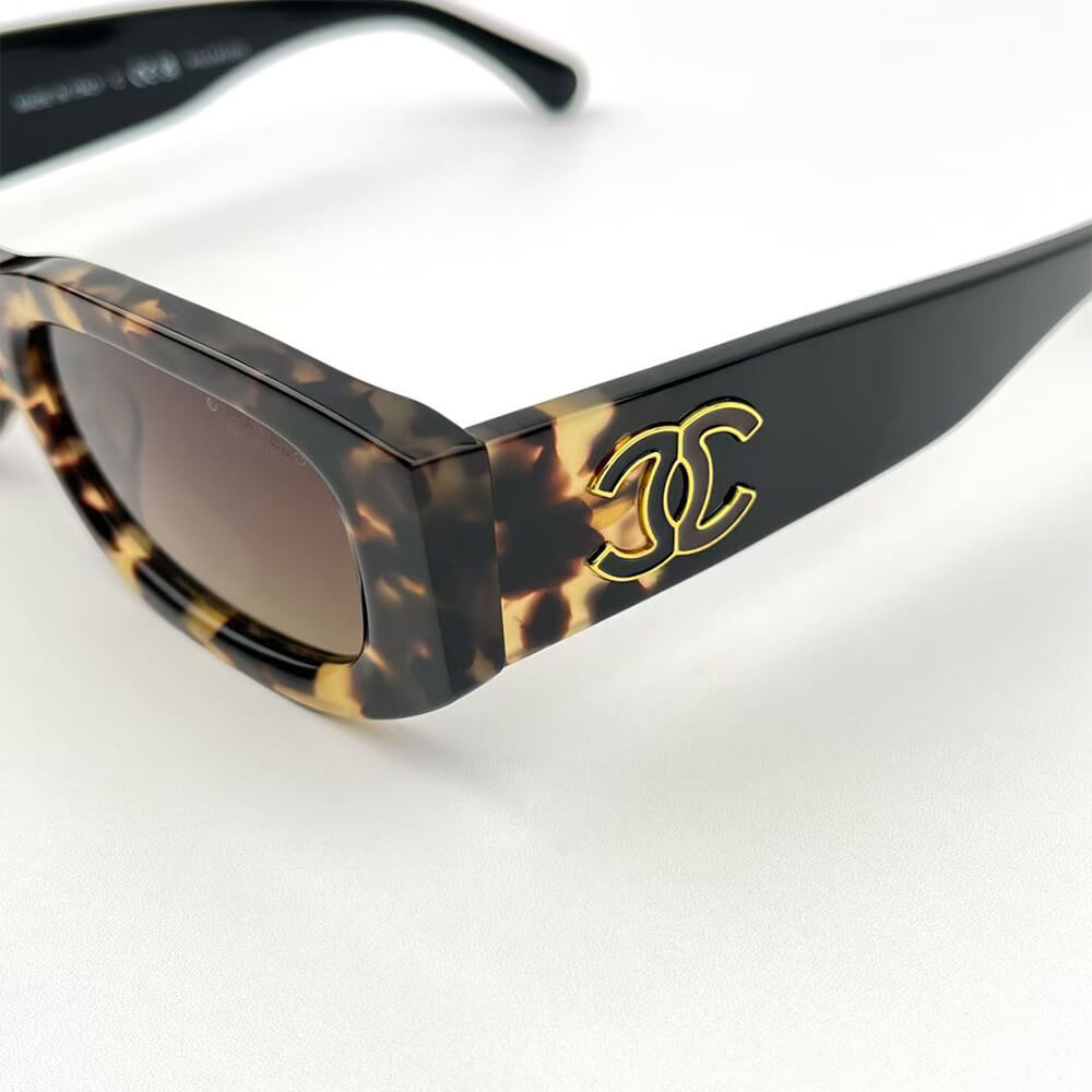 Ch**el SUNGLASSES