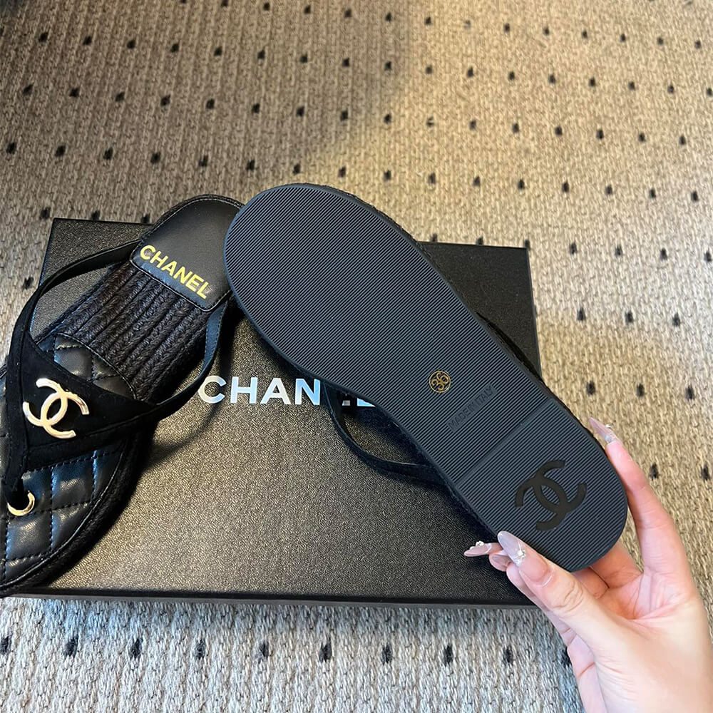 Ch**el Thongs