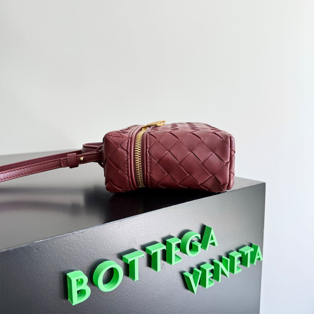 B0tt*ga Ven*ta Bang Bang Vanity Case(high-end grade)