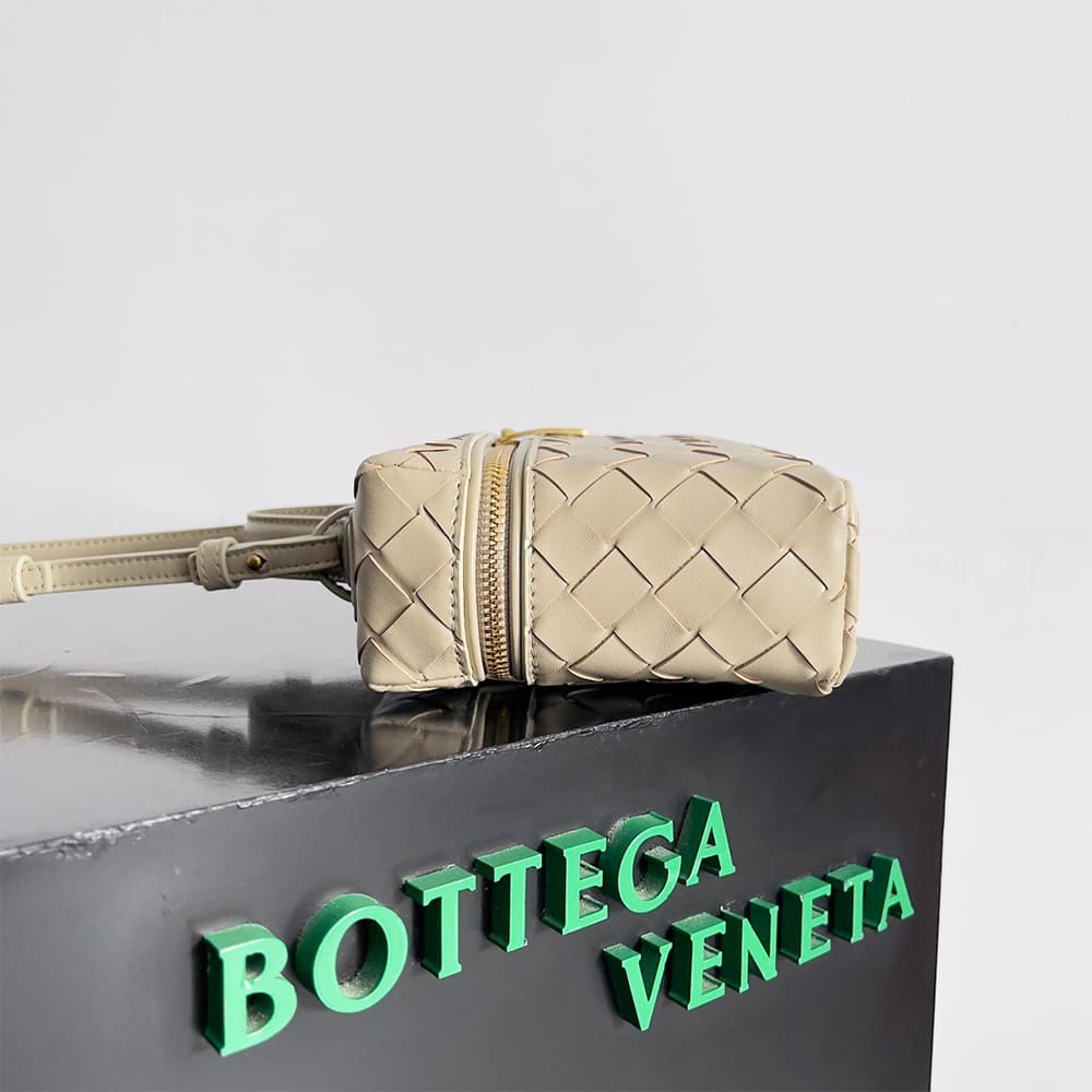 B0tt*ga Ven*ta Bang Bang Vanity Case(high-end grade)