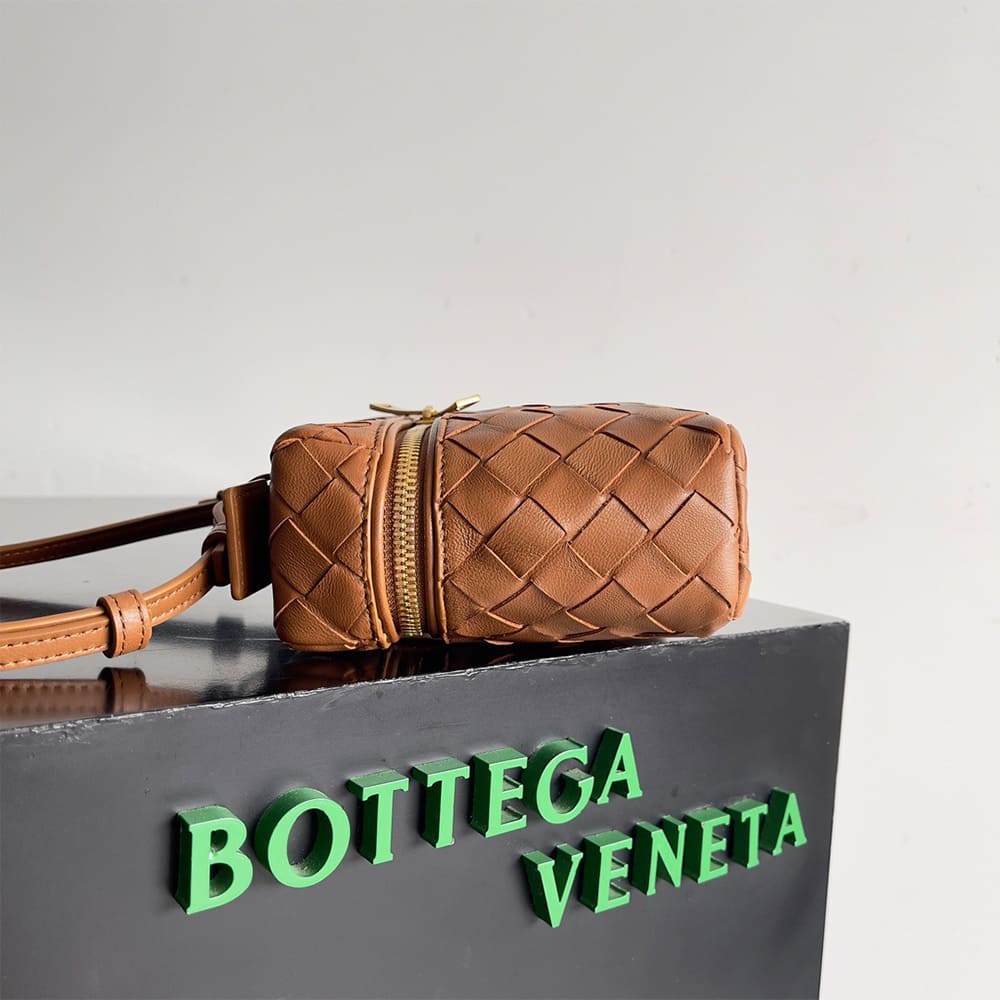 B0tt*ga Ven*ta Bang Bang Vanity Case(high-end grade)