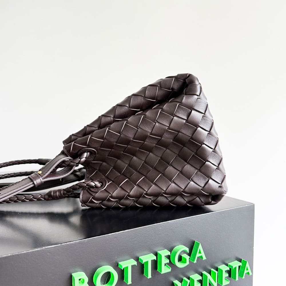 B0tt*ga Ven*ta Medium Parachute(HIGH-END GRADE)