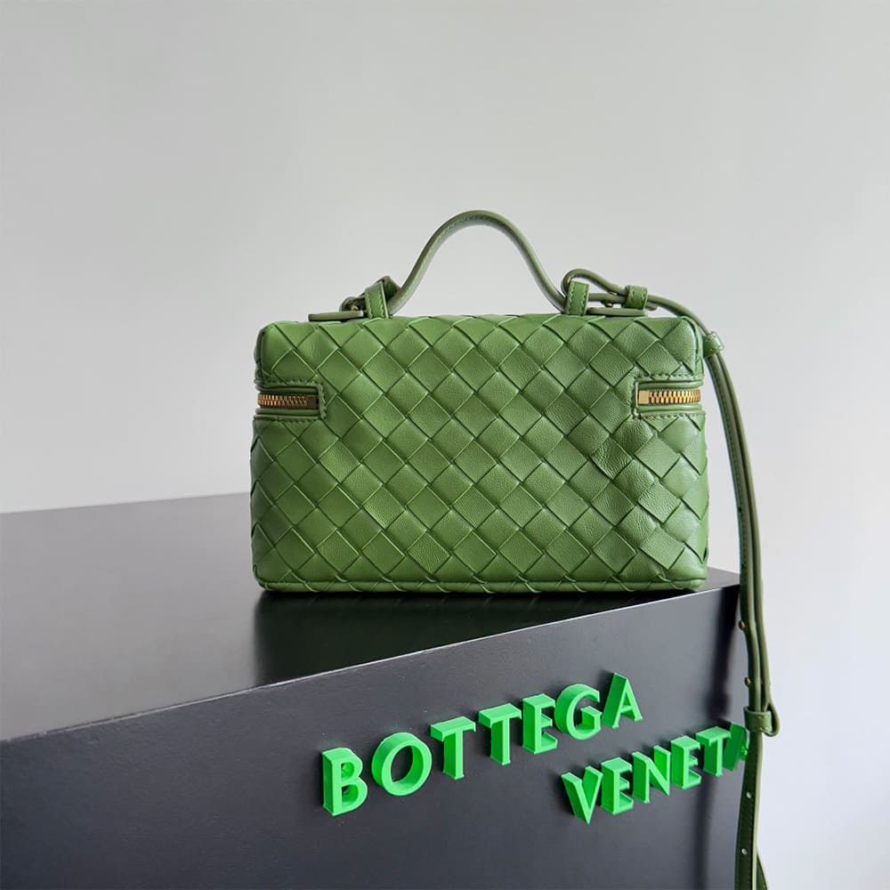 B0tt*ga Ven*ta Bang Bang Vanity Case(high-end grade)