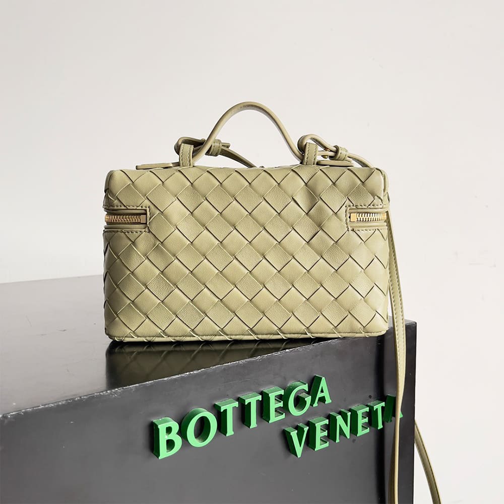 B0tt*ga Ven*ta Bang Bang Vanity Case(high-end grade)
