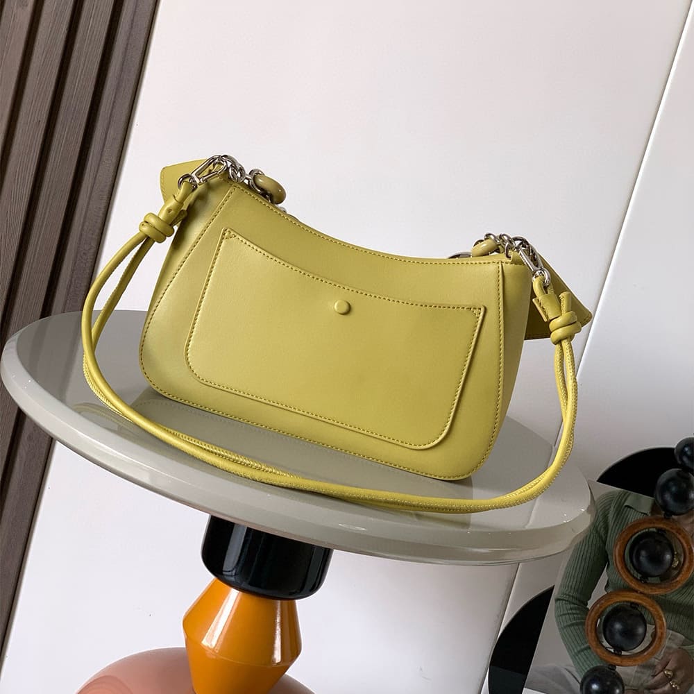 L0ew* Medium Ola bag in smooth calfskin(HIGH-END GRADE)