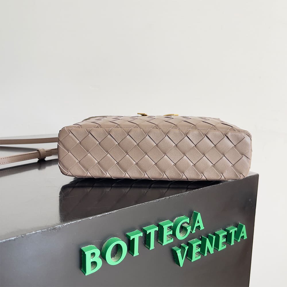 B0tt*ga Ven*ta Bang Bang Vanity Case(high-end grade)