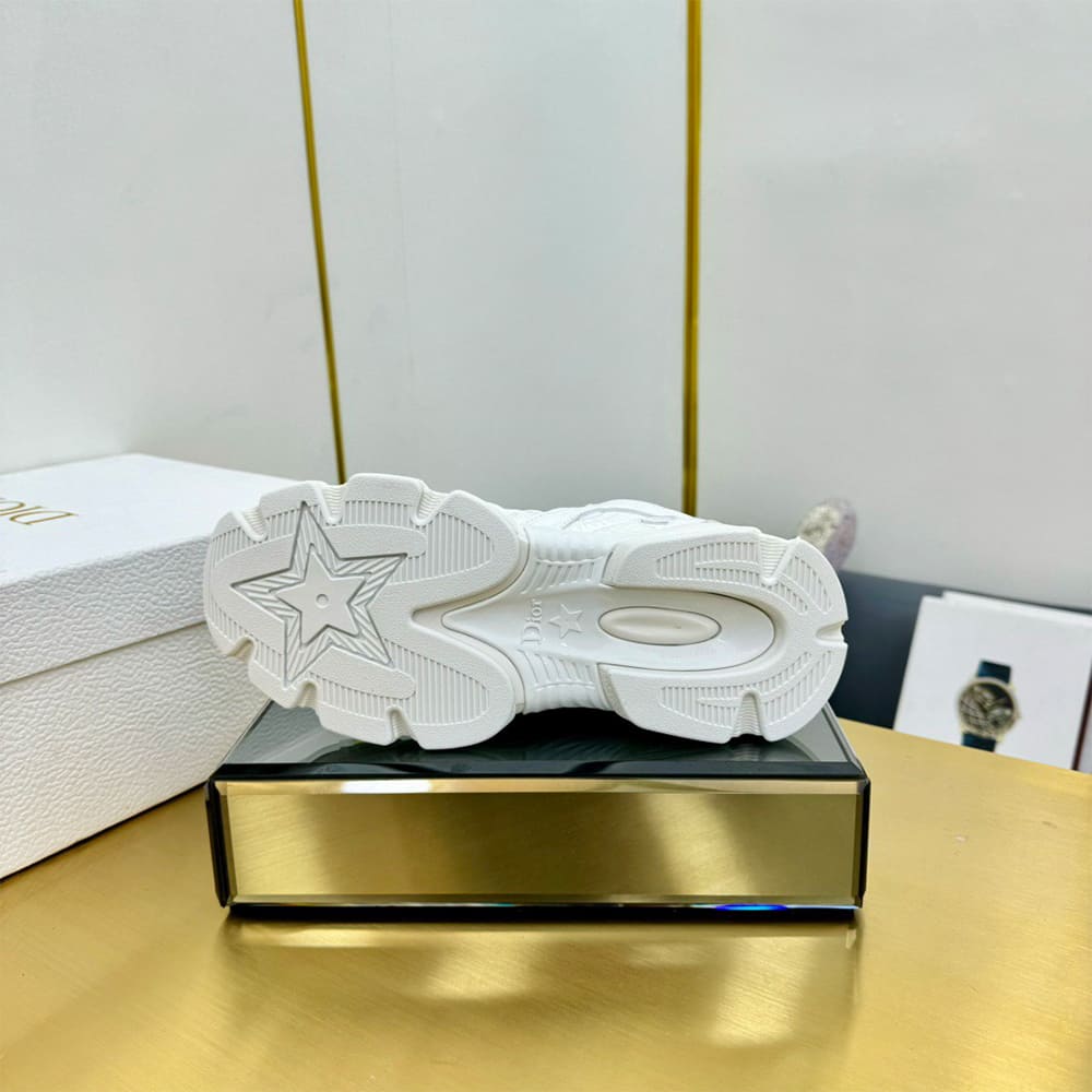 D10r Chrono Sneaker