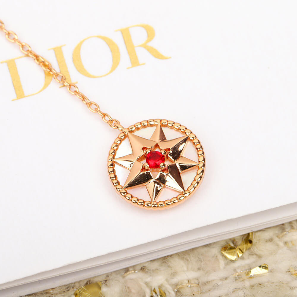 D10r necklace