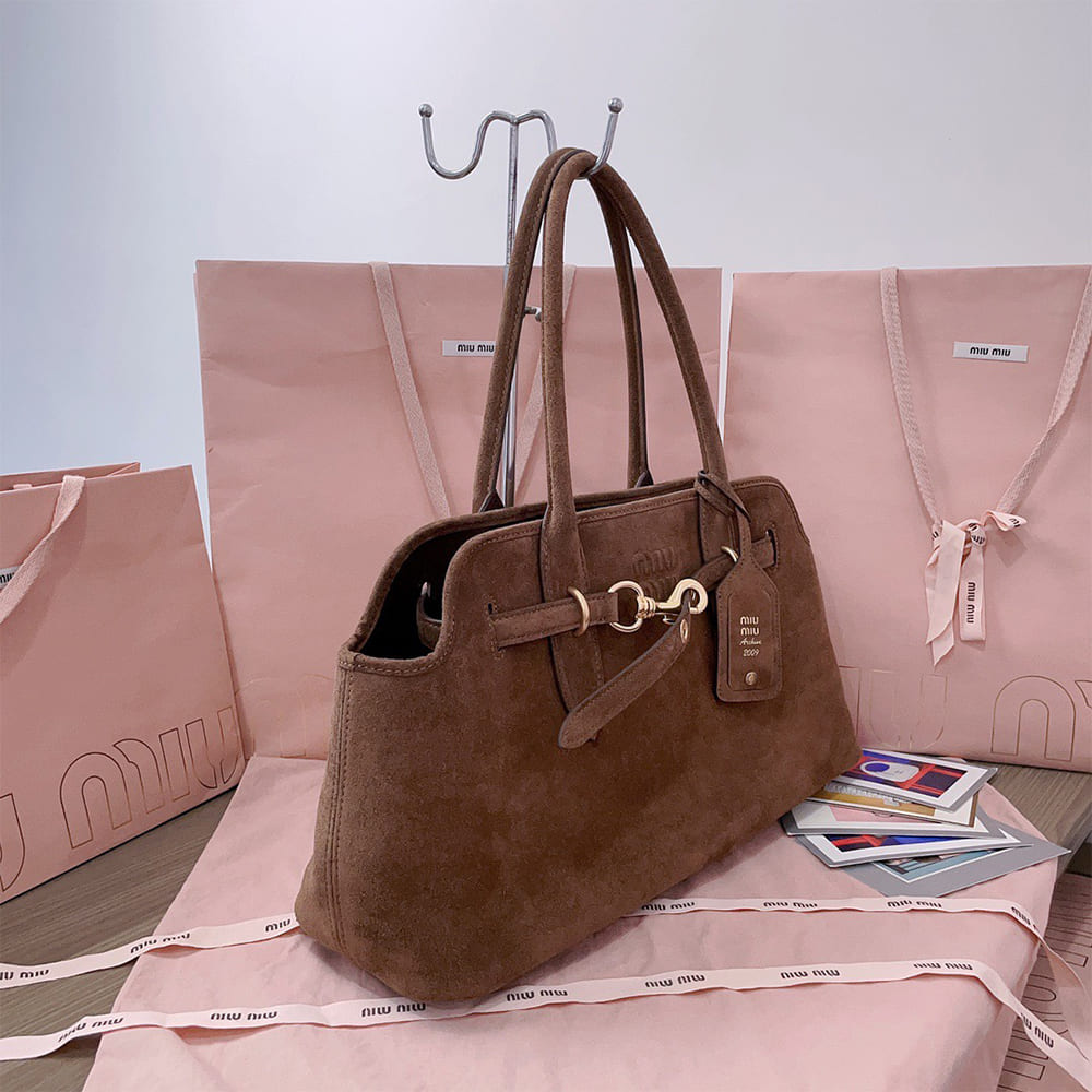 M1um1u Large Aventure suede bag(HIGH-END GRADE)