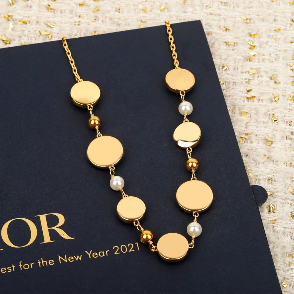 D10r necklace