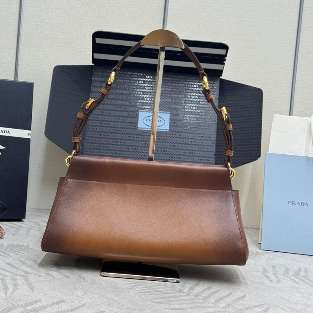 Pra*a Enchaine medium leather bag(HIGH-END GRADE)