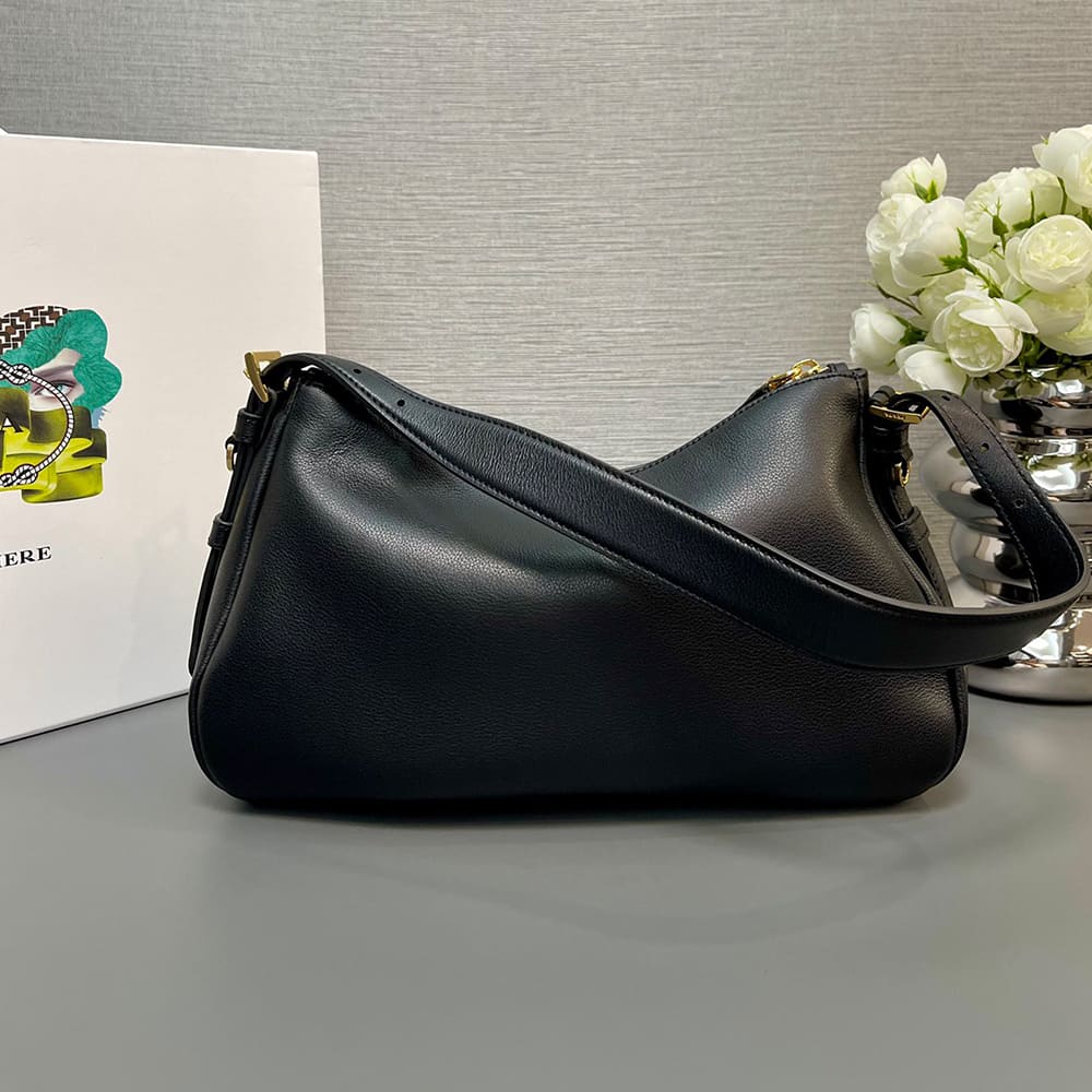 Pra*a Aimee medium leather shoulder bag