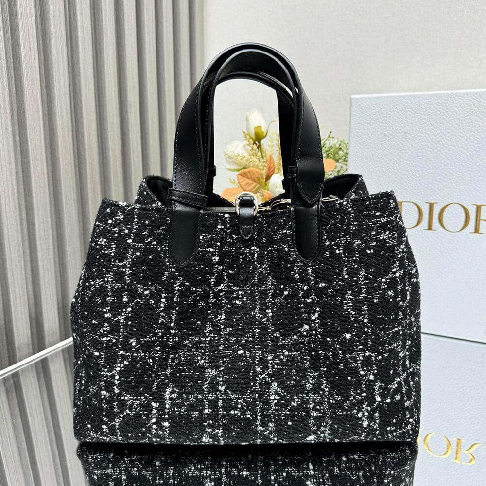 Medium D10r Toujours Bag