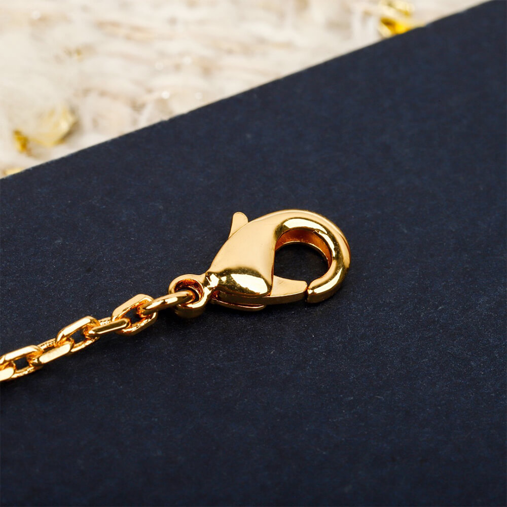 D10r necklace