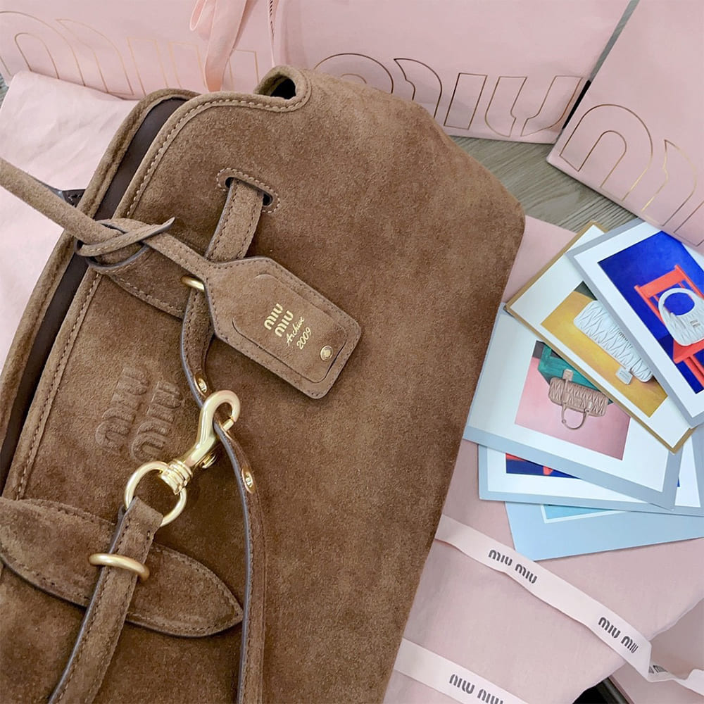 M1um1u Large Aventure suede bag(HIGH-END GRADE)
